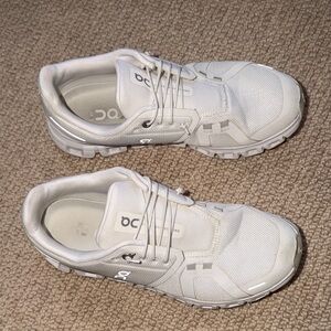 On cloud  Athletic Shoes